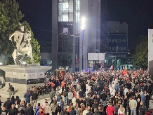 У Приштини окупаљање присталица тзв. ОВК – протестују због пресуде у Хагу
