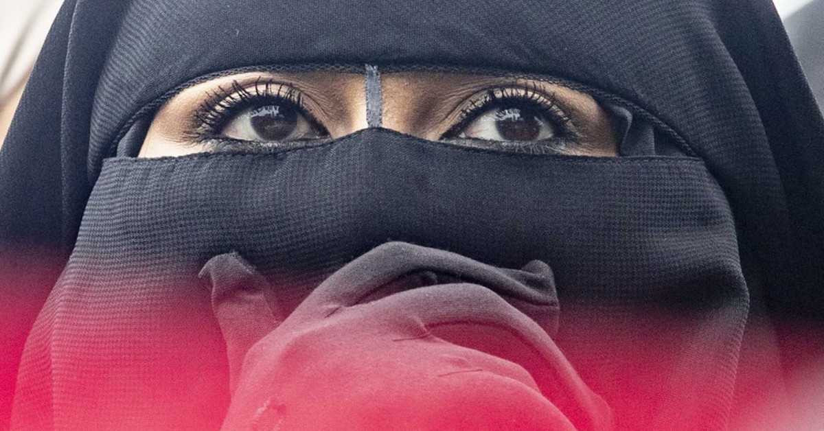 Италија уводи лимит за ученике са страним држављанством, забрањује бурку и никаб у школама