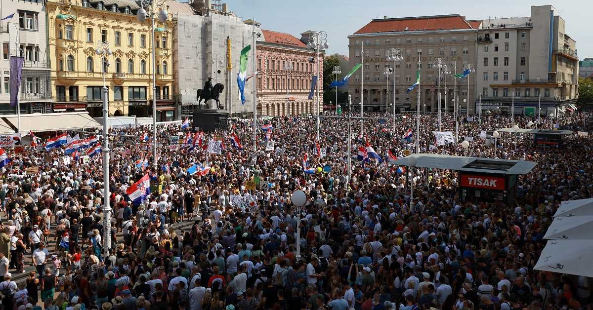 Десетине хиљада људи на протесту у Загребу због отпада у Лици — седам захтева упућено хрватској влади