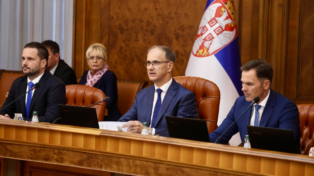 Влада усвојила предлог за распуштање Скупштине; Мацут: Избори прилика да се политичка борба врати са улица у институције