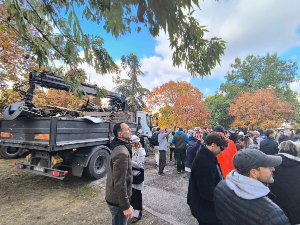 Акција "Заврни рукаве" у Пионирском парку