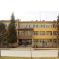 Застрашивали, претили и подмићивали