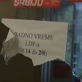 Демолиране просторије ЛДП-а у Новом Саду