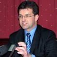 Лајчак осудио подизање тужби 