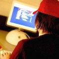 Американке би се пре одрекле секса него Интернета