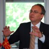 Чланство у НАТО, па преговори о имену