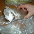 Ухапшени због поседовања дроге и оружја