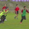 Играј фудбал, буди срећан