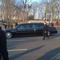 Бајден у Београду у "бајденомобилу" 