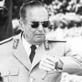 Тито пуни касу на Брионима