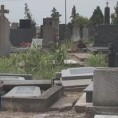 Вандали скрнаве гробља