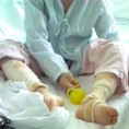 Оптужена због злостављања детета