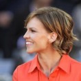Хилари Свенк у кампањи за усвајање животиња