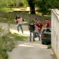 Осумњичени за убиство навијача још у бекству