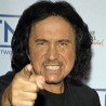 Басиста бенда "KISS" оптужен за напад