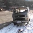 Преврнуо се комби код Лепосавића