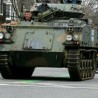 Заборавио тенк испред паба
