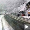 Саобраћај успорен због снега