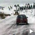 Снег отежава саобраћај