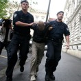 Ухапшен навијач због напада на полицајца