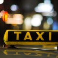 Украли такси, па изазвали удес