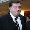 Додик води у анкетама