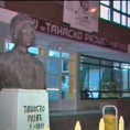 Ученик пао са другог спрата школе