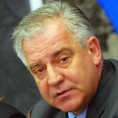 Стеже се обруч око Санадера