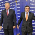 Санадер писао Барозу