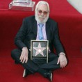 Стаза славних богатија за Доналда Сатерленда 