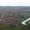 Бензин цури из касарне
