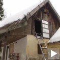 Заштићени, а опасни споменици
