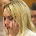 Линдзи одбила нагодбу за крађу огрлице