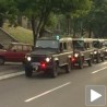 Младић на ћеркином гробу