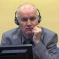 Младић бира адвокате