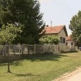 Од седења користи нема 