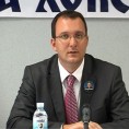 СРС: Шешељ покреће питање одбране