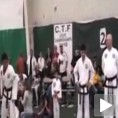 Брус Ли - у покушају!