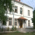 Уместо старе, нова учитељица