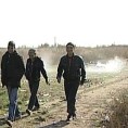 Између дома и азила