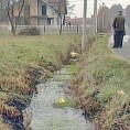 Без канализације због једног папира