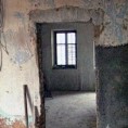 Избеглице између смештаја и дома