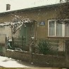 Чија је кућа?  
