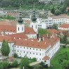 Класика у четири