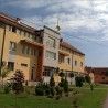 Школа по светским стандардима