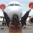 Клинац се ушуњао у авион без пасоша и карте!