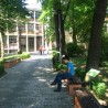 Вандали уништили факултетски парк 