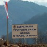 Српска застава на излазу из Сарајева