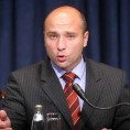 Продужен притвор Драгину и Никезићу