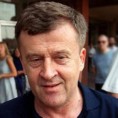 Милановић негирао оптужбе за доделу станова